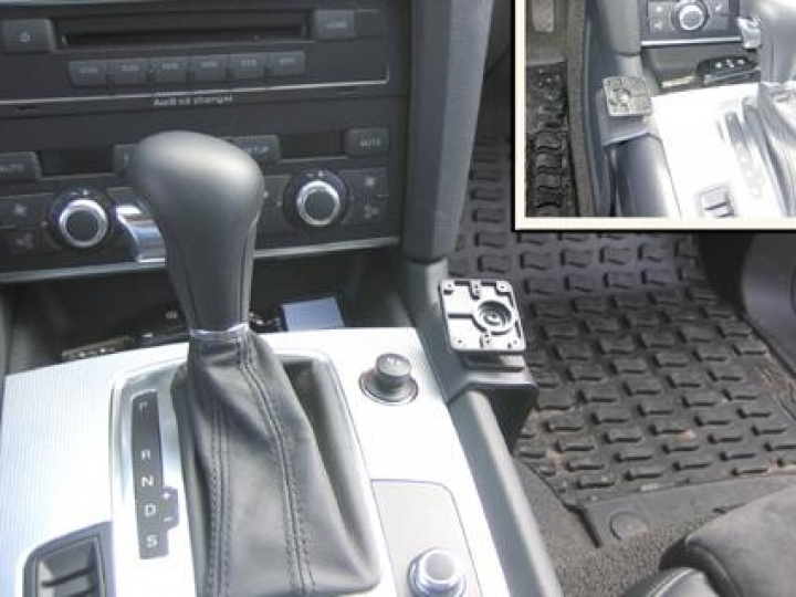 Brodit 833814 - Console mount i gruppen Modellanpassat / Audi / Audi Q7 / Audi Q7 2006-2015 hos CD Bilradio (240833814)